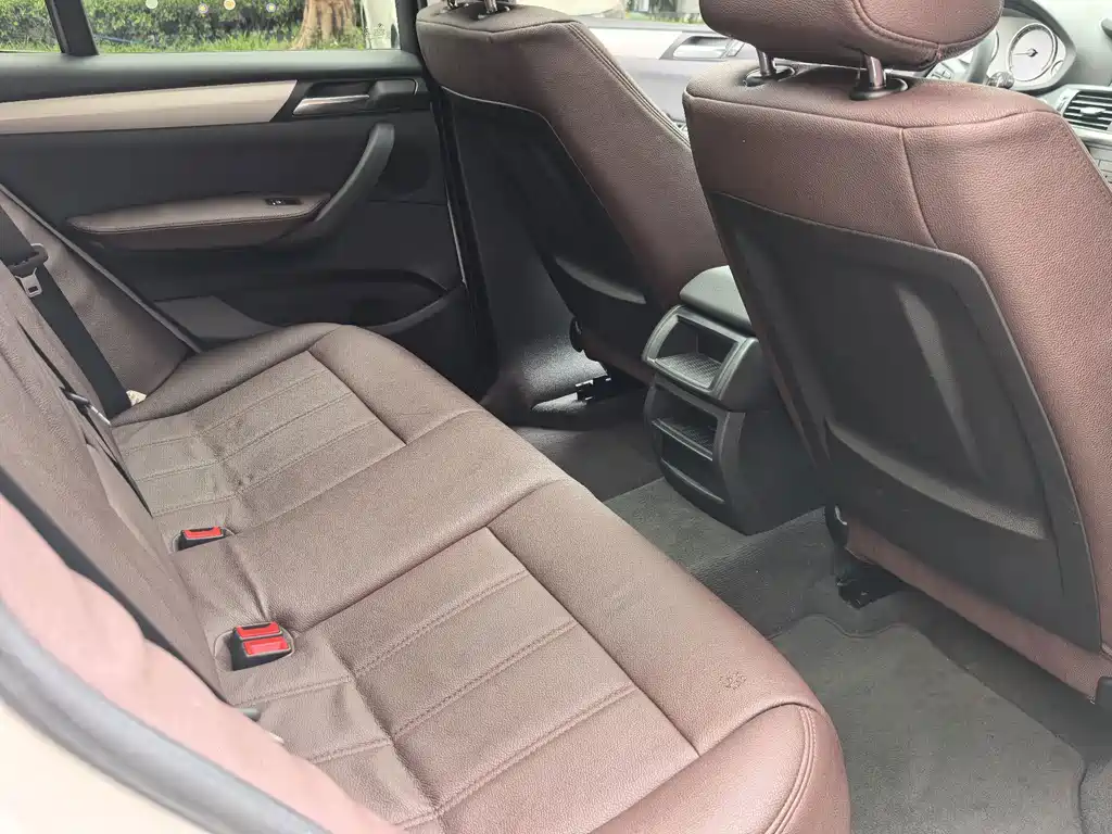 BMW X3 (Import) — миниатюра 12