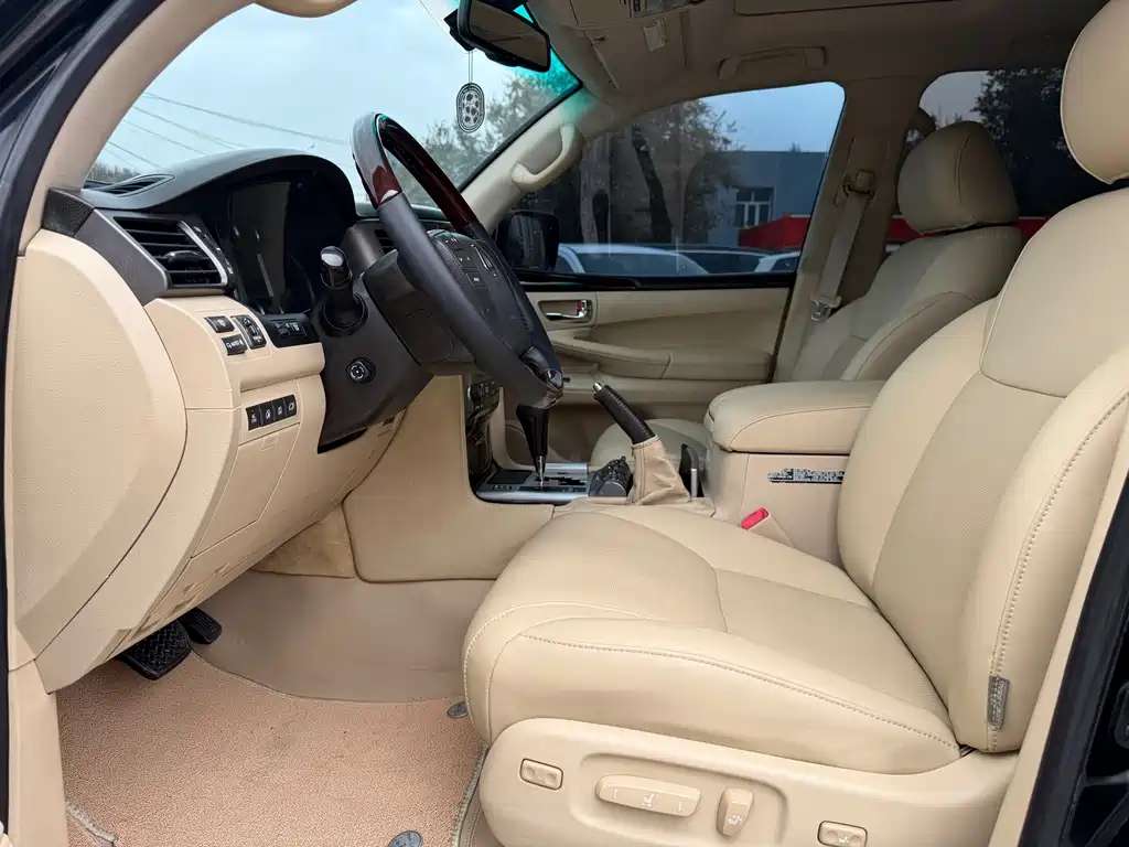 Lexus LX — миниатюра 4