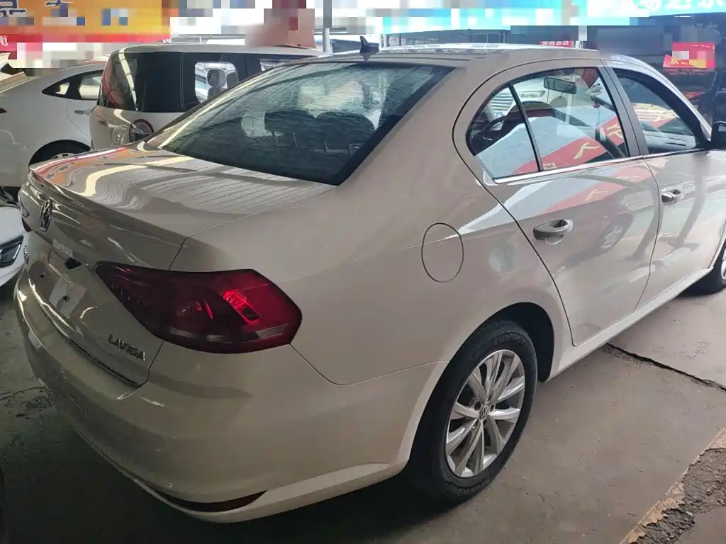Volkswagen Lavida — миниатюра 7
