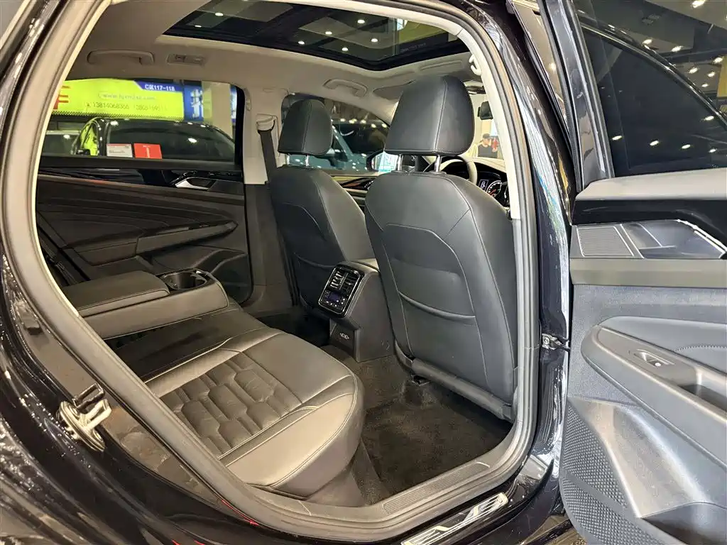 Volkswagen Passat — миниатюра 7