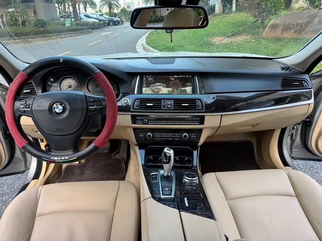 BMW 5 Series — миниатюра 14