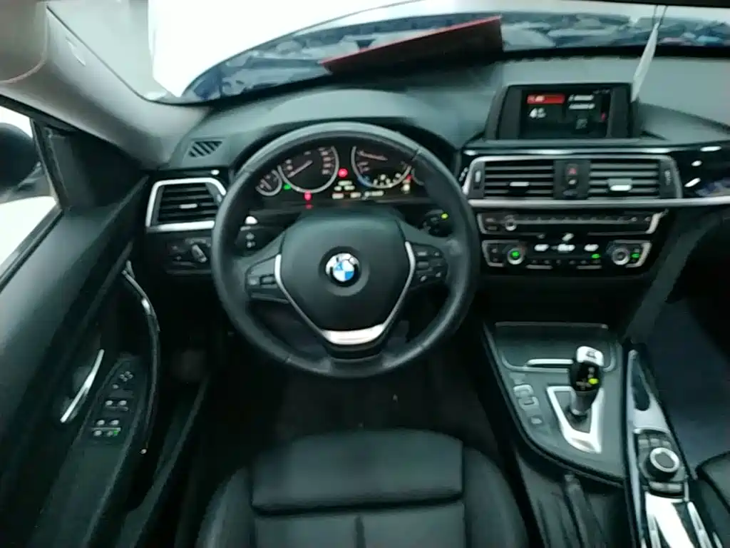 BMW 3 Series GT — миниатюра 11