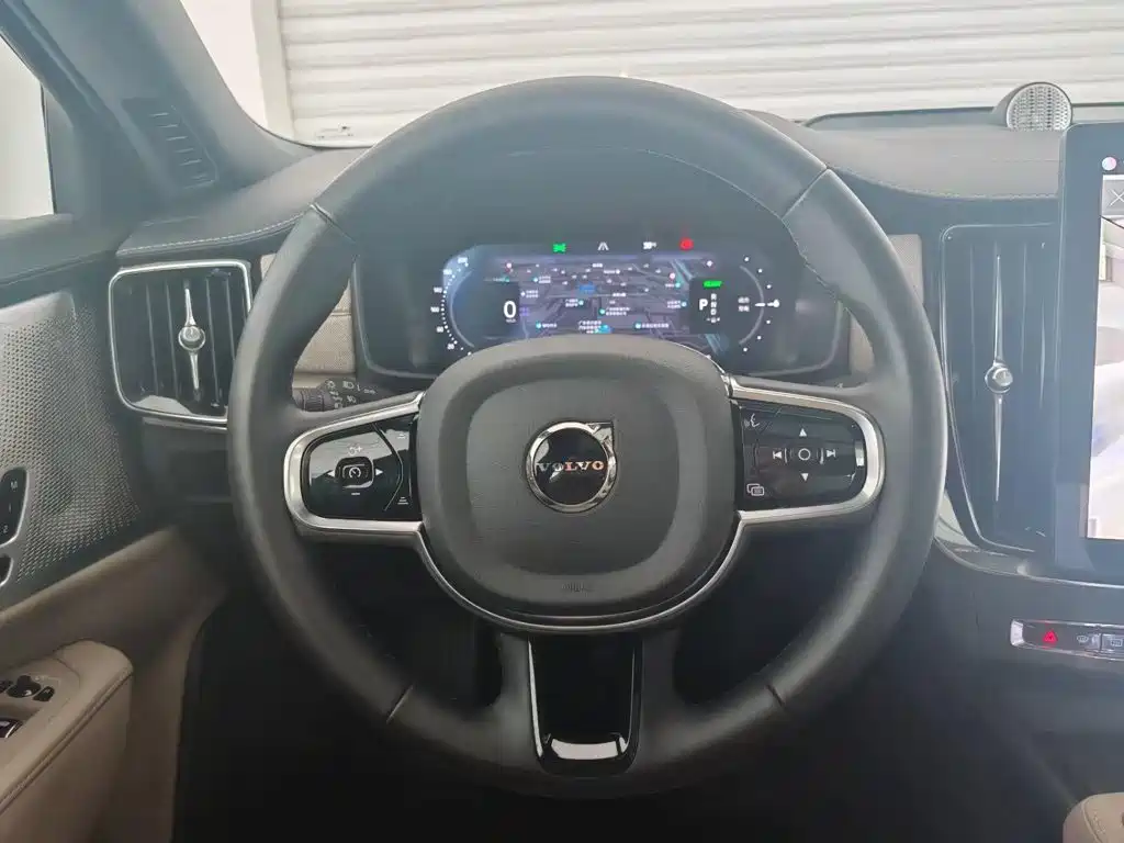 Volvo S90 PHEV — миниатюра 20