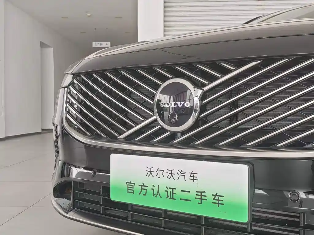 Volvo S90 PHEV — миниатюра 5