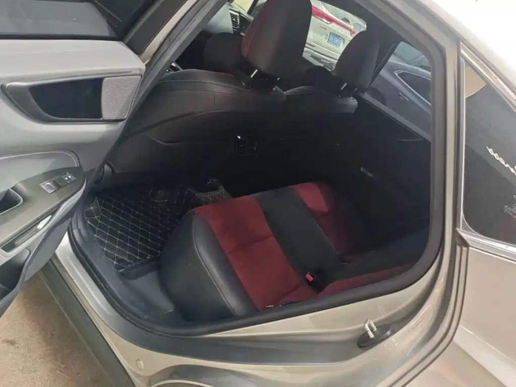 Lexus NX — миниатюра 4