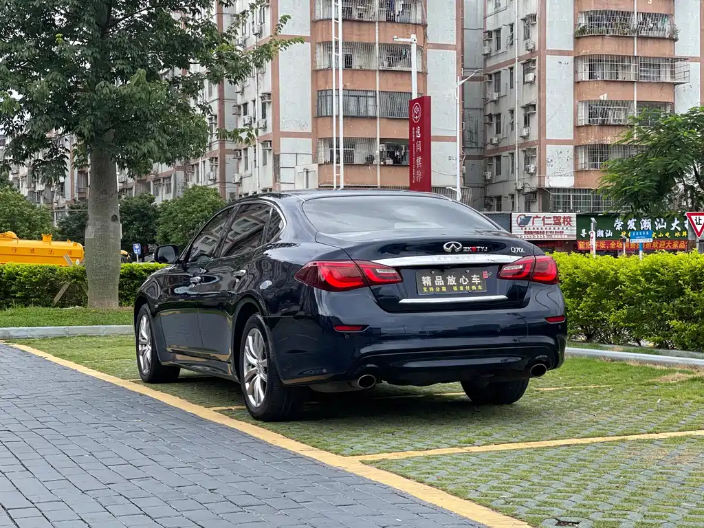 Infiniti Q70 — миниатюра 4