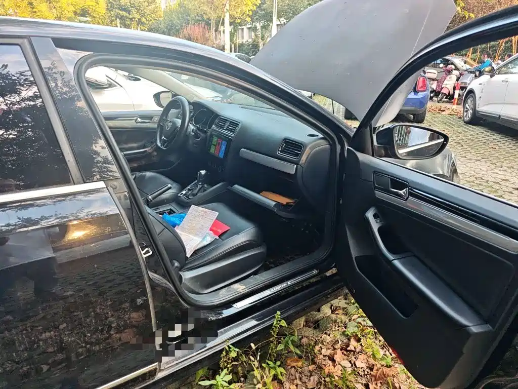 Volkswagen Sagitar — миниатюра 19