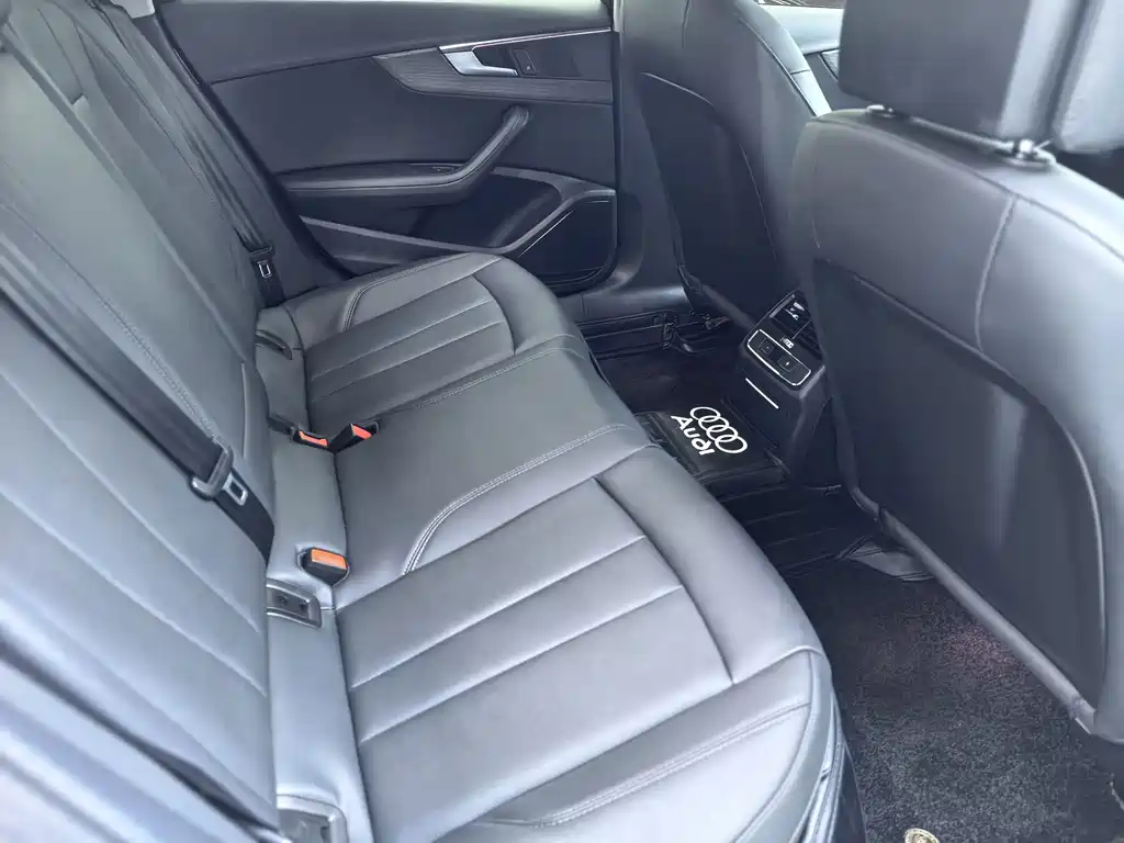 Audi A4L — миниатюра 11