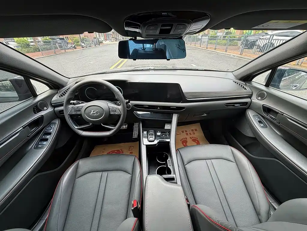 Hyundai Sonata — миниатюра 5