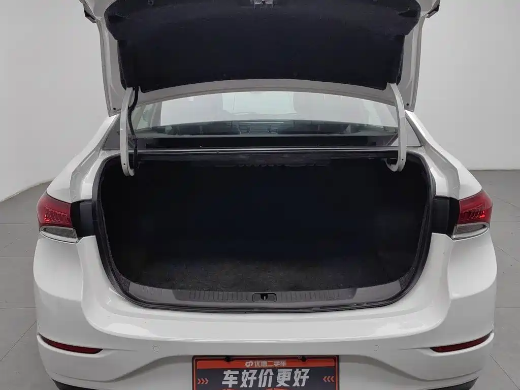 Buick Excelle — миниатюра 16
