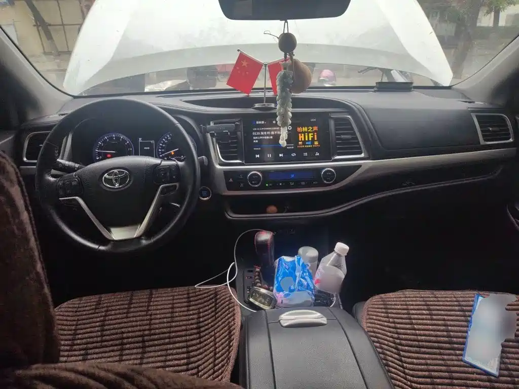 Toyota Highlander — миниатюра 5