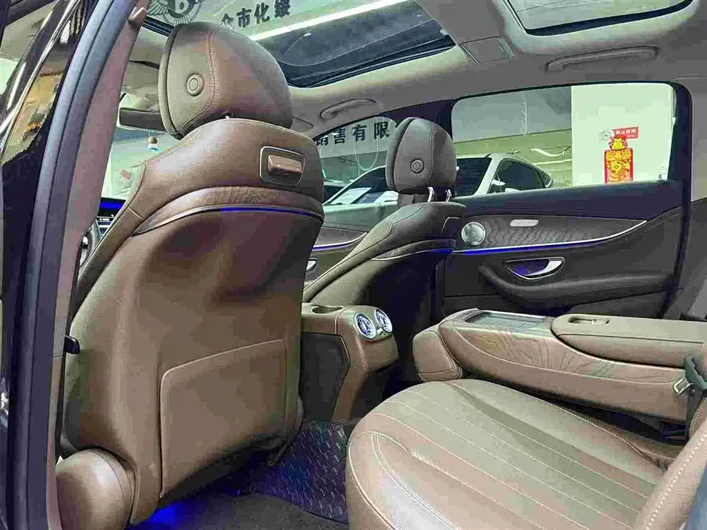 Mercedes-Benz E-Class E 2019 E 300 L Fashion