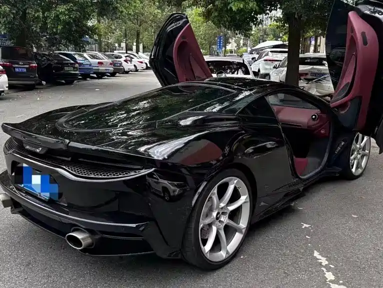 McLaren GT — миниатюра 4