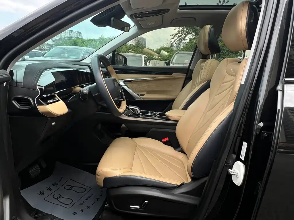 Geely Boyue L — миниатюра 9