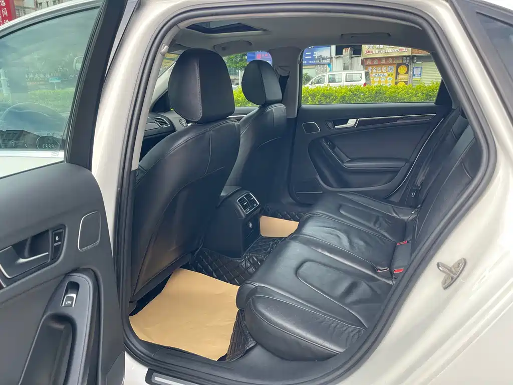Audi A4L — миниатюра 10