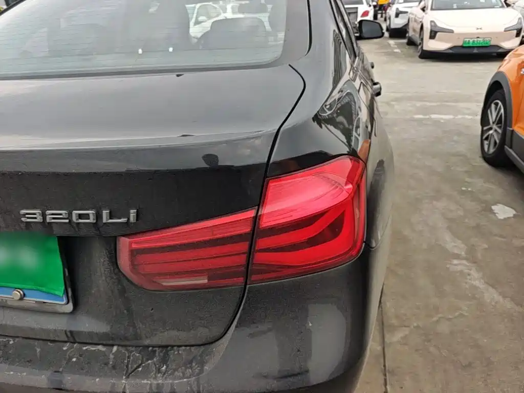 BMW 3 Series — миниатюра 8