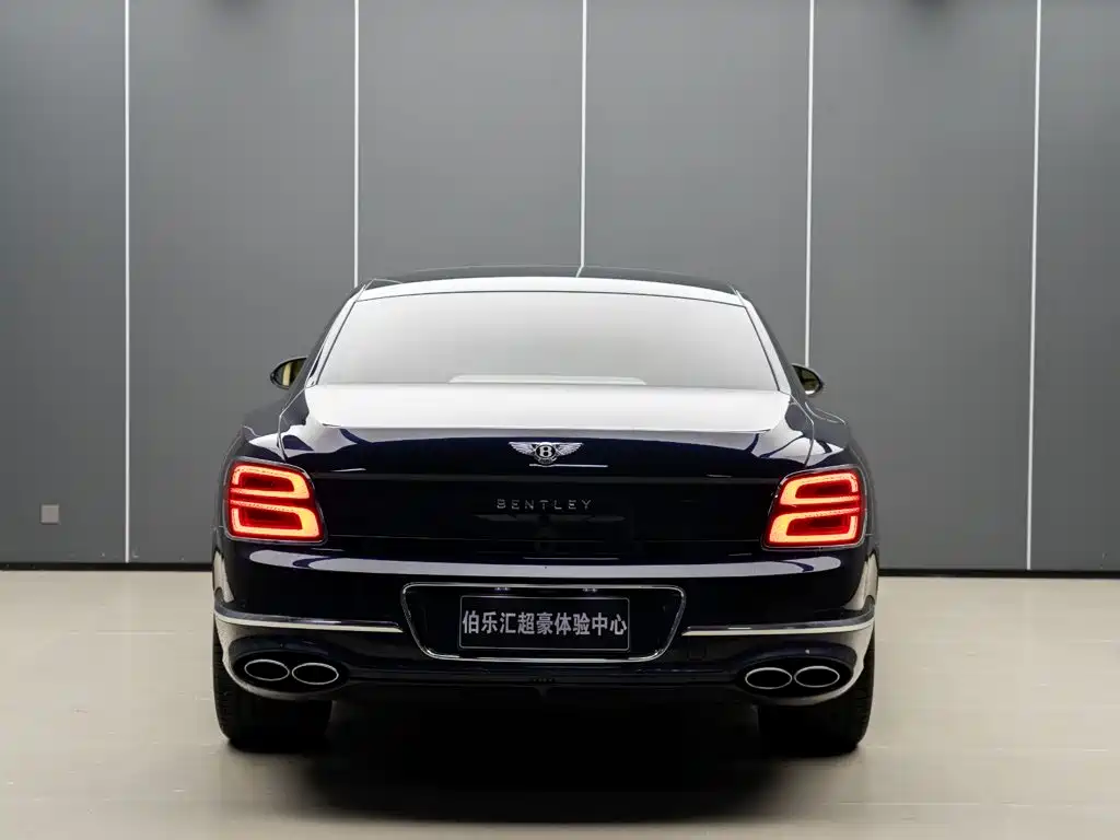 Bentley Flying Spur — миниатюра 7