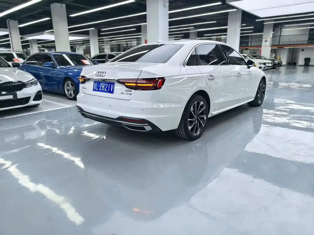 Audi A4L — миниатюра 15