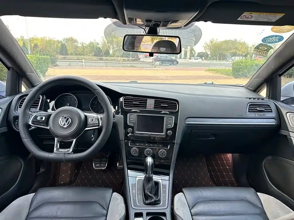 Volkswagen Golf — миниатюра 9