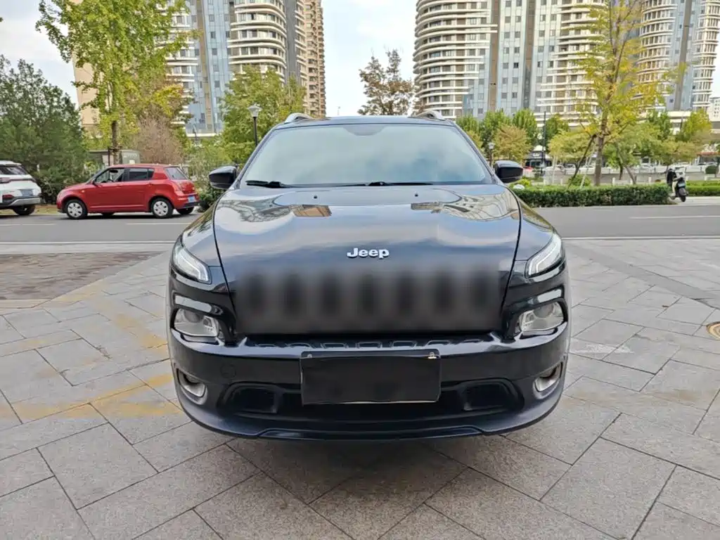 Jeep Cherokee — миниатюра 3