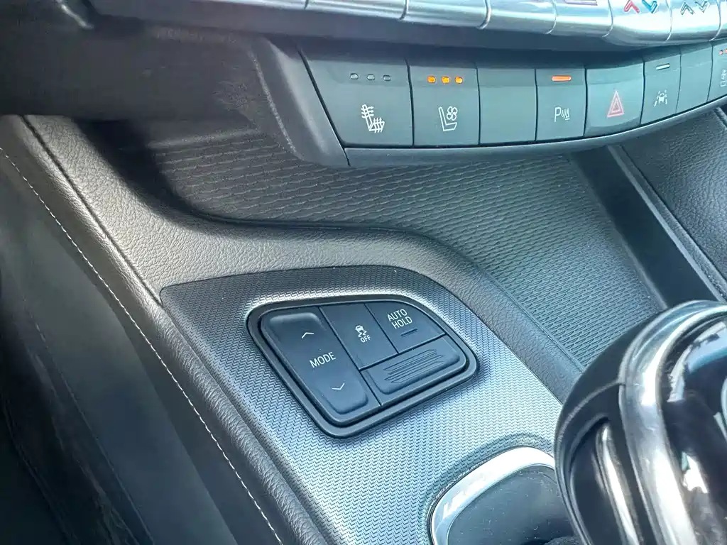 Cadillac CT5 — миниатюра 15