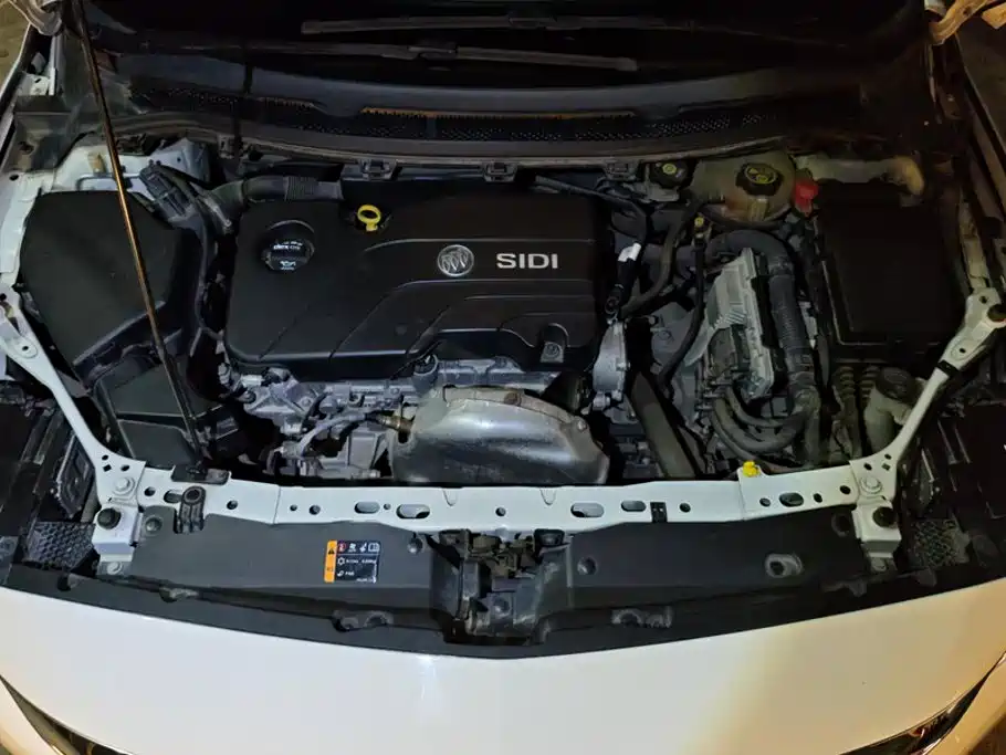 Buick Verano — миниатюра 10