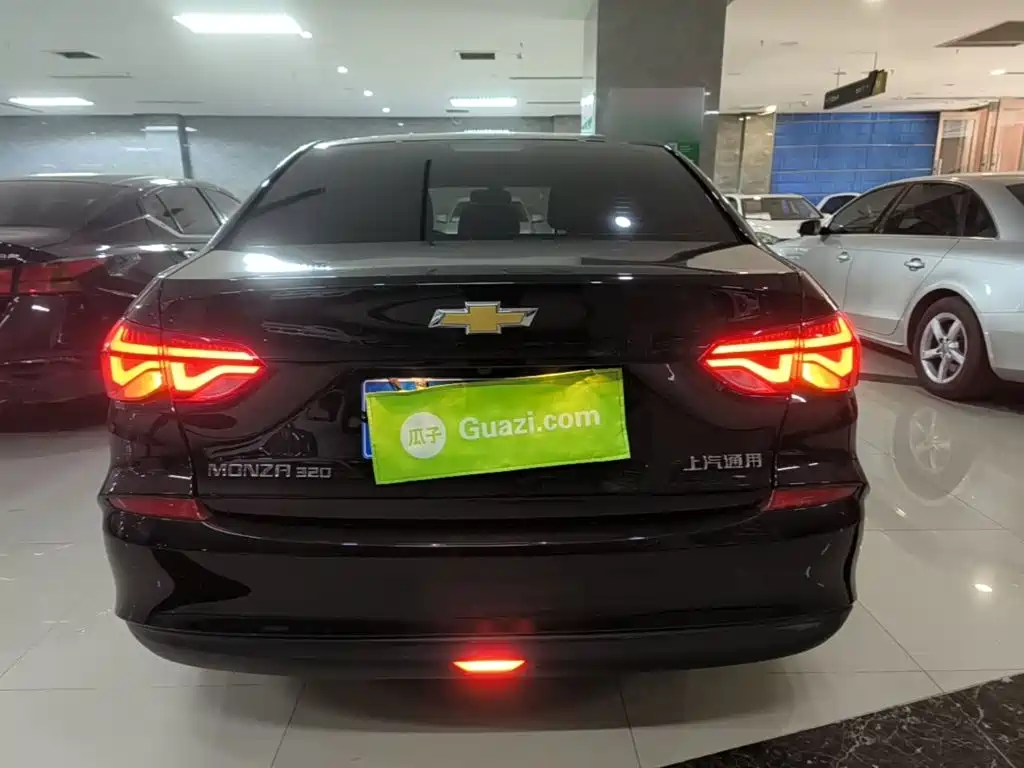 Chevrolet Monza — миниатюра 6