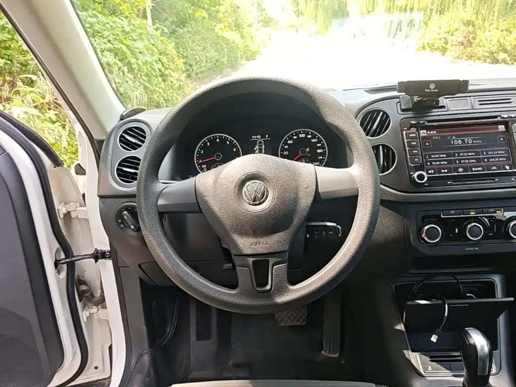 Volkswagen Tiguan — миниатюра 11