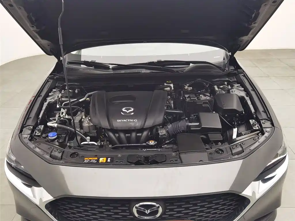 Mazda Mazda3 3 2020 1.5L AT