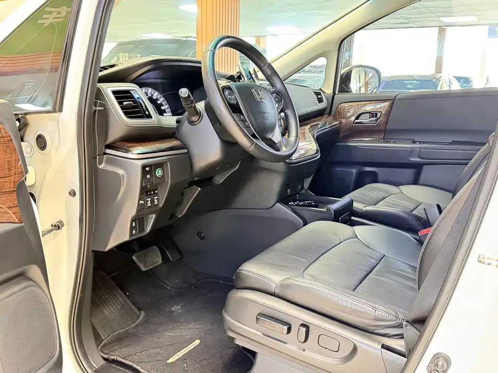 Honda Odyssey — миниатюра 4