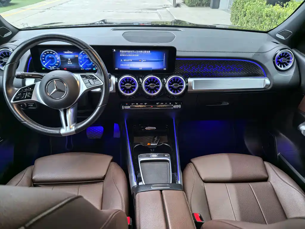 Mercedes-Benz EQB — миниатюра 12