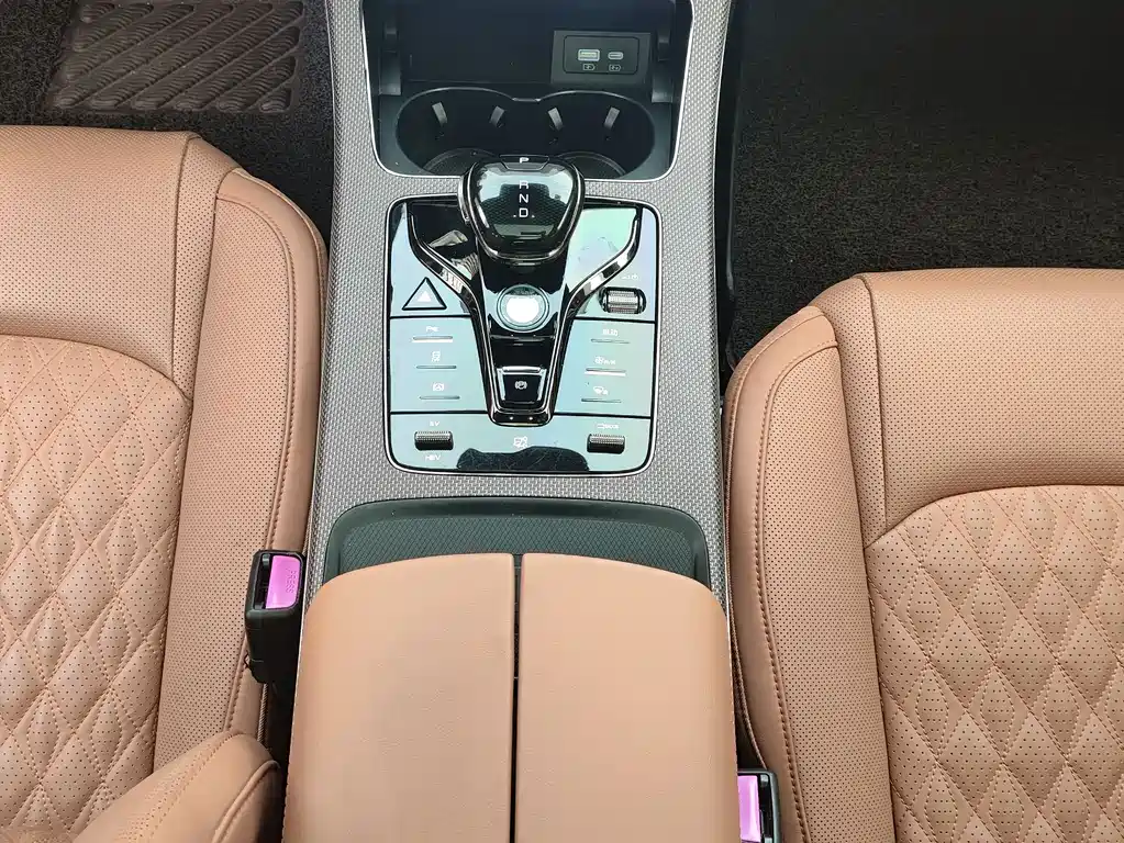 BYD Han — миниатюра 9