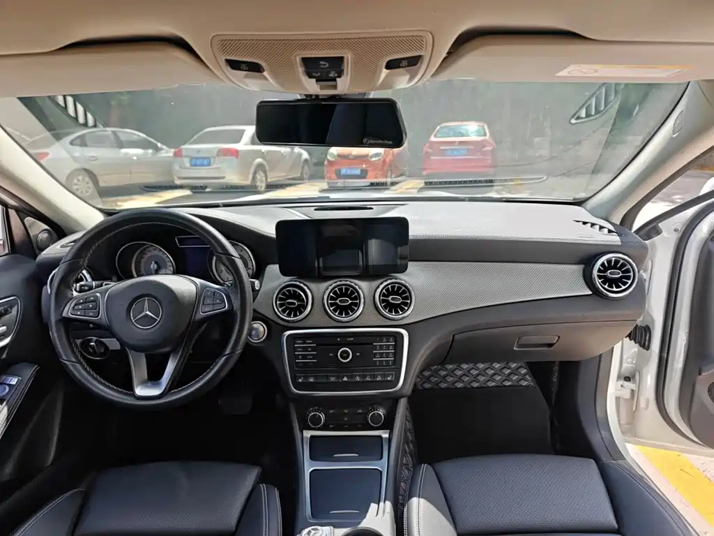 Mercedes-Benz GLA — миниатюра 13