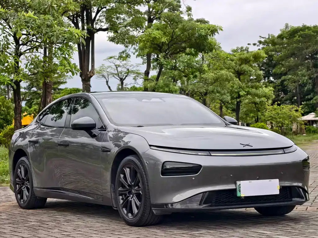 XPeng P7 — миниатюра 2