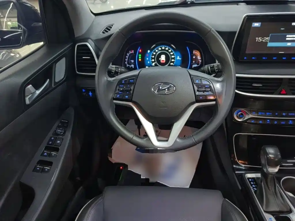 Hyundai Tucson — миниатюра 11