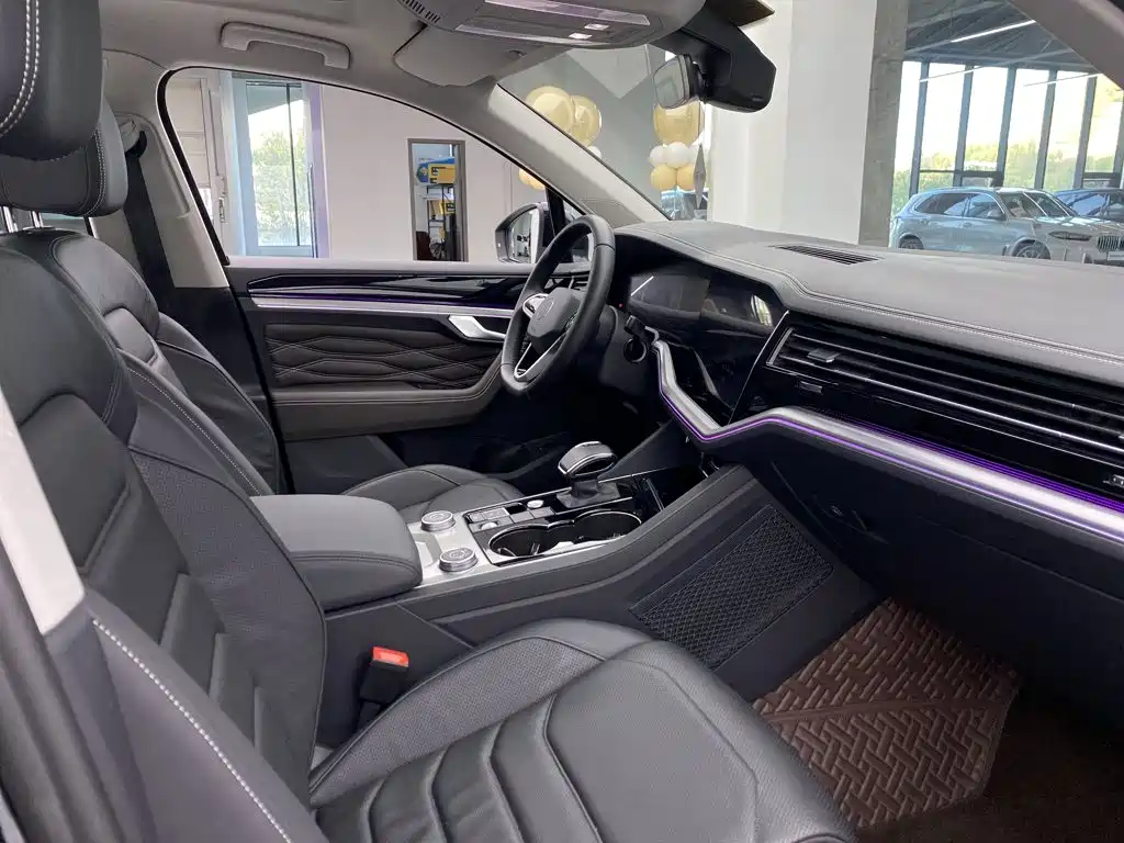 Volkswagen Touareg — миниатюра 20