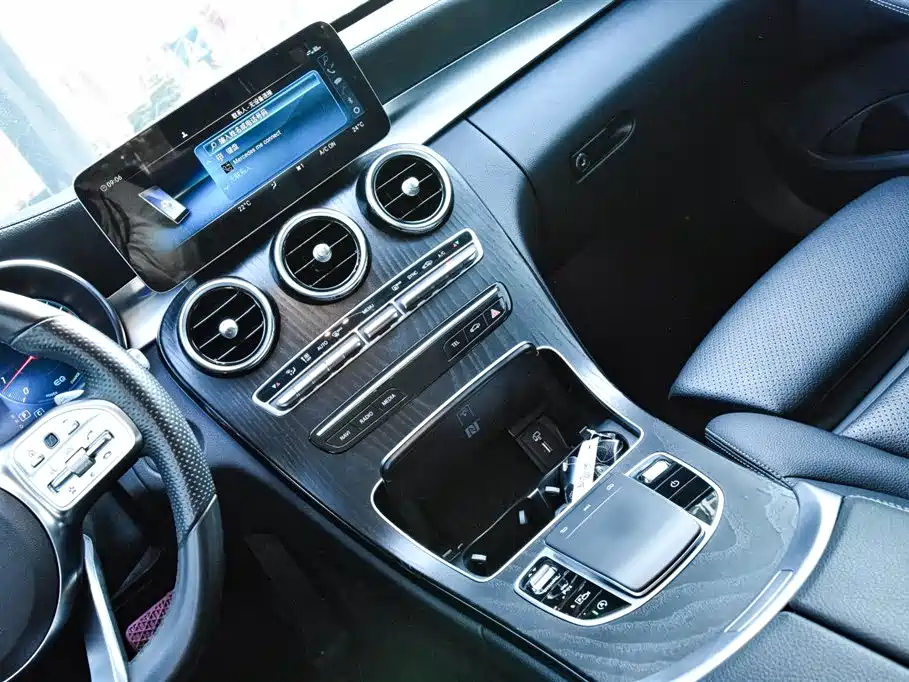 MERCEDES-BENZ C CLASS