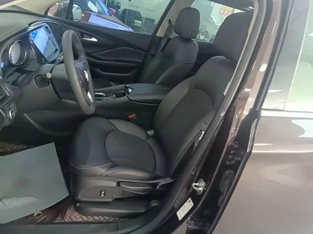 Buick Envision Plus — миниатюра 15