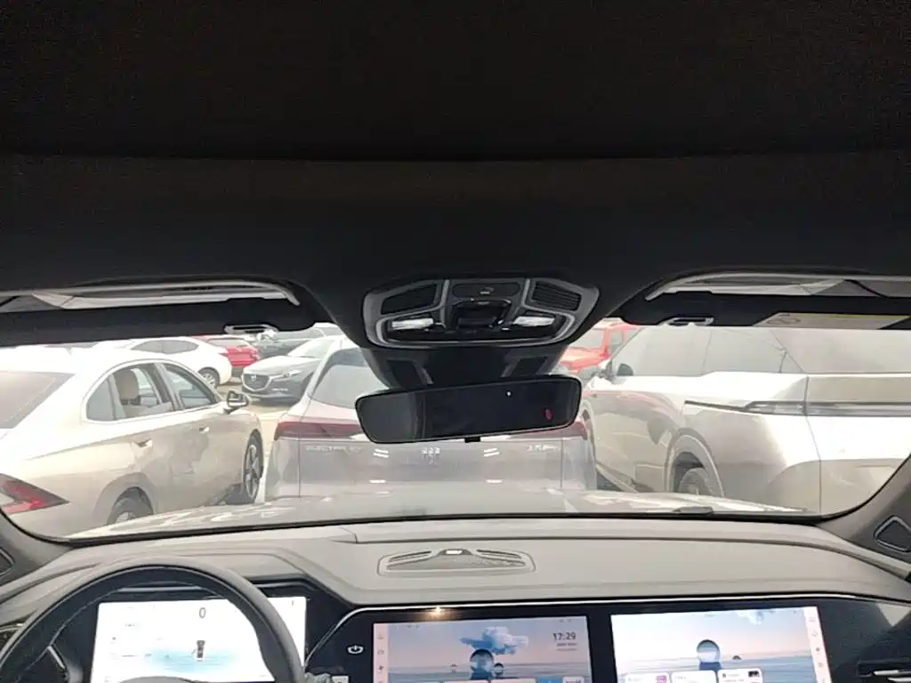 Geely Xingyue L — миниатюра 17