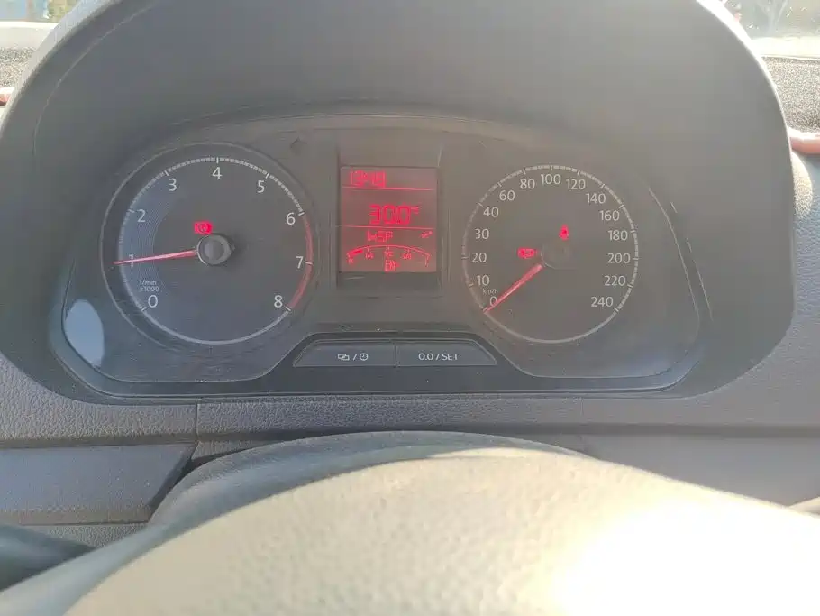 Volkswagen Jetta — миниатюра 14