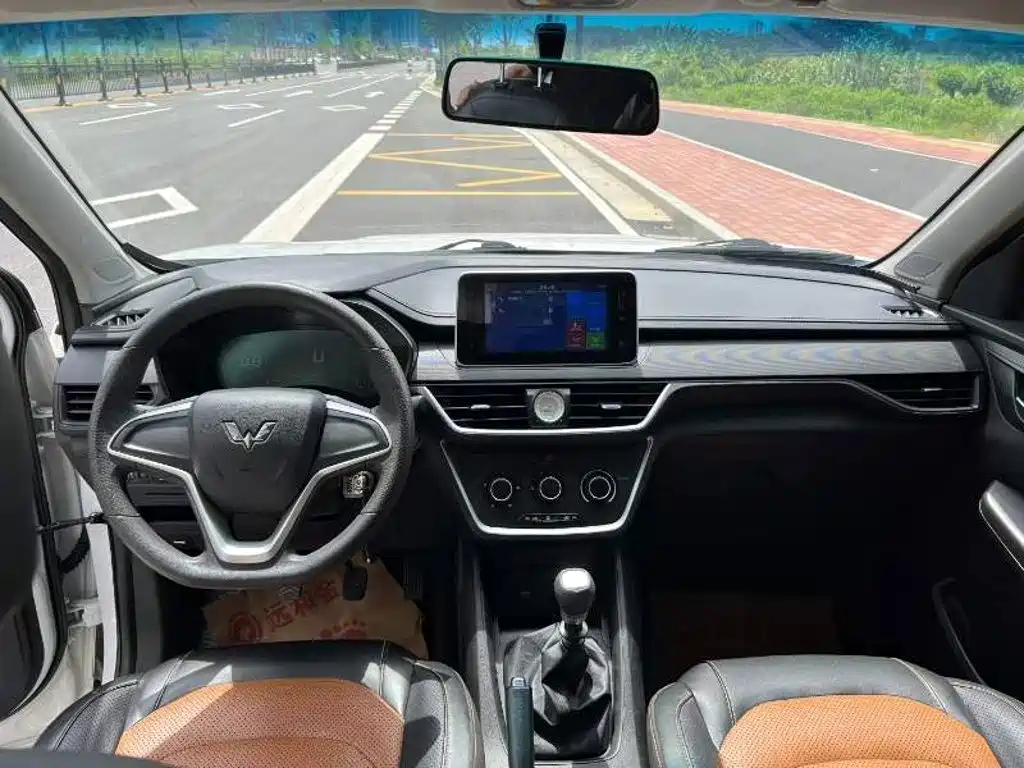 Wuling Hongguang S3 — миниатюра 4