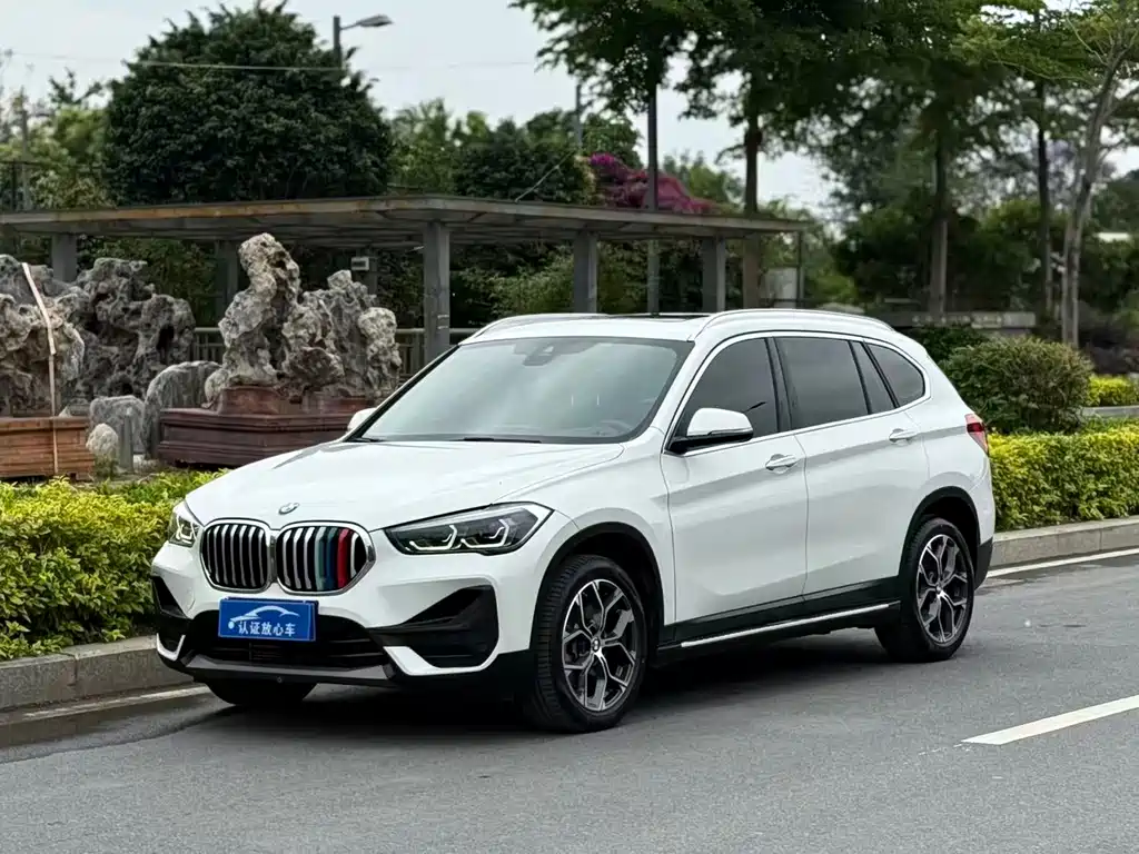 Купить BMW X1