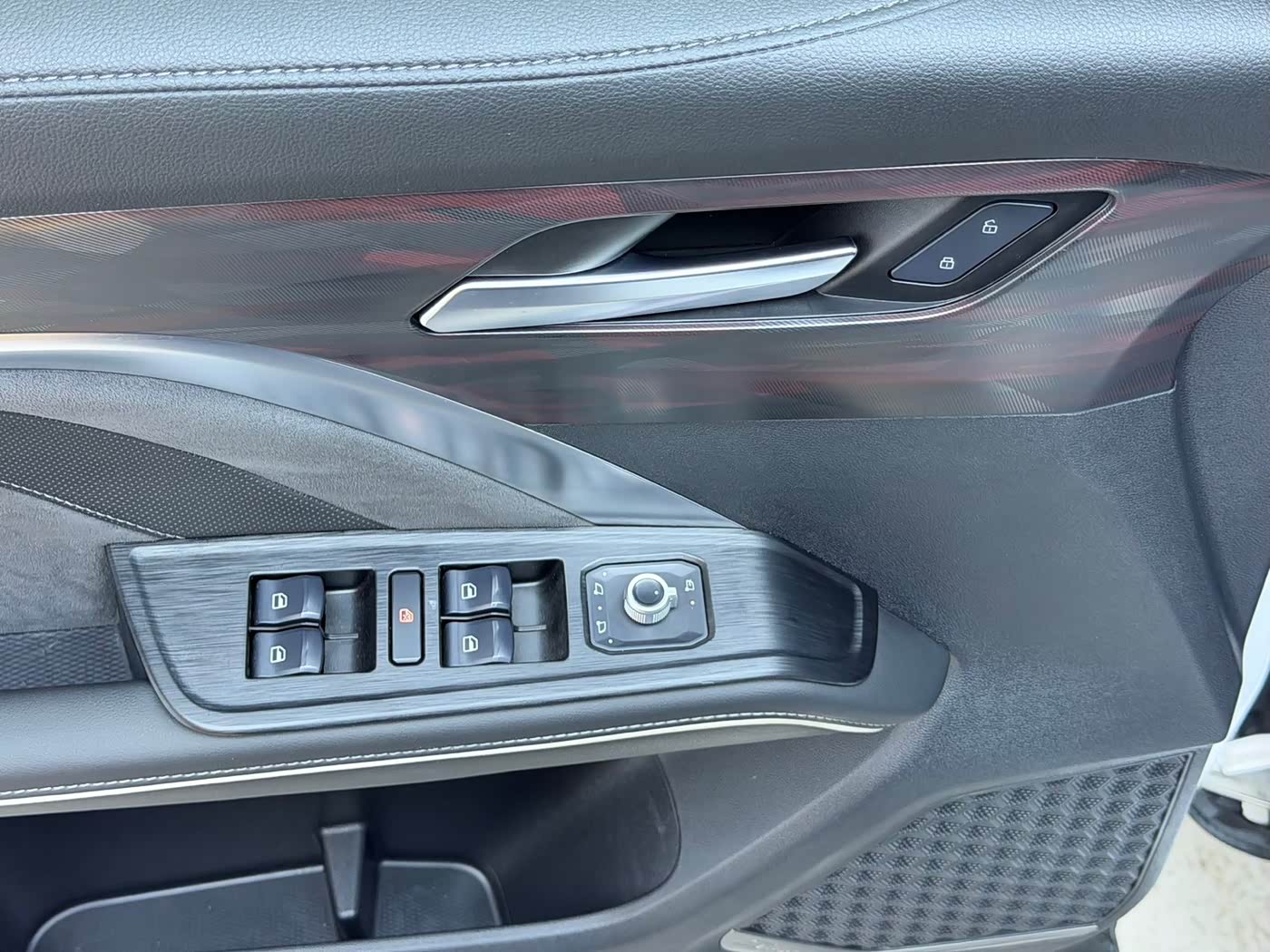 Haval Haval H6 1.5 л 2023 г. Белый, пробег 35000 км