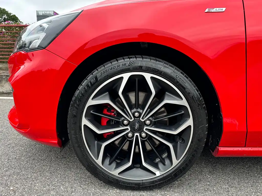 Ford Focus — миниатюра 12