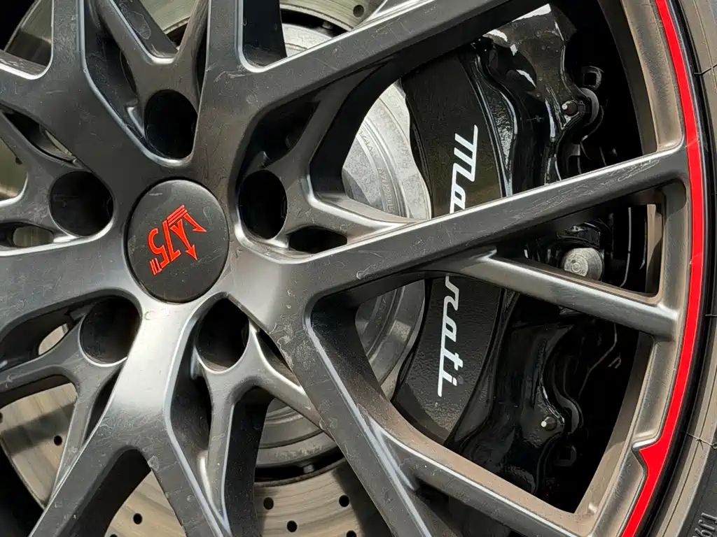 Maserati GranTurismo — миниатюра 16