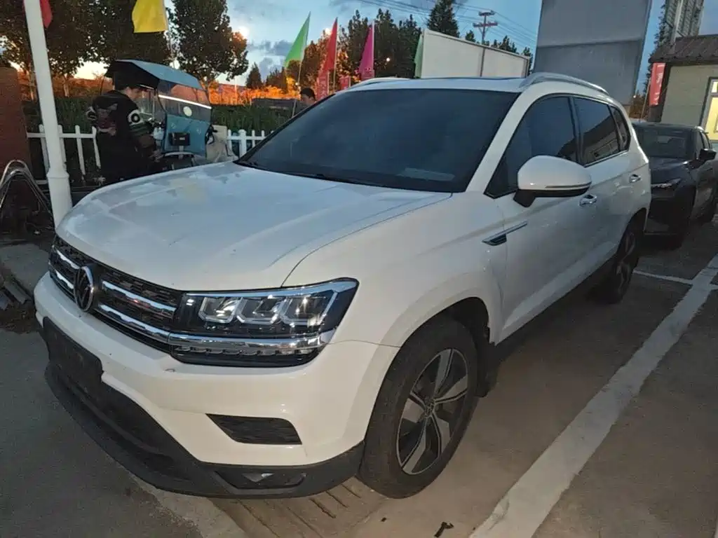 Volkswagen Tharu