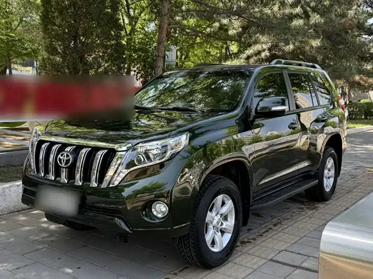 Toyota Land Cruiser Prado 2016 2.7L AT Standard