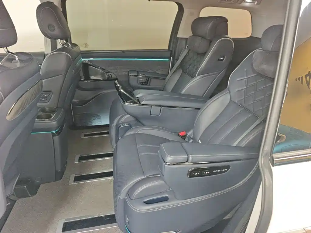GAC Motor Trumpchi Xiangwang M8 — миниатюра 17