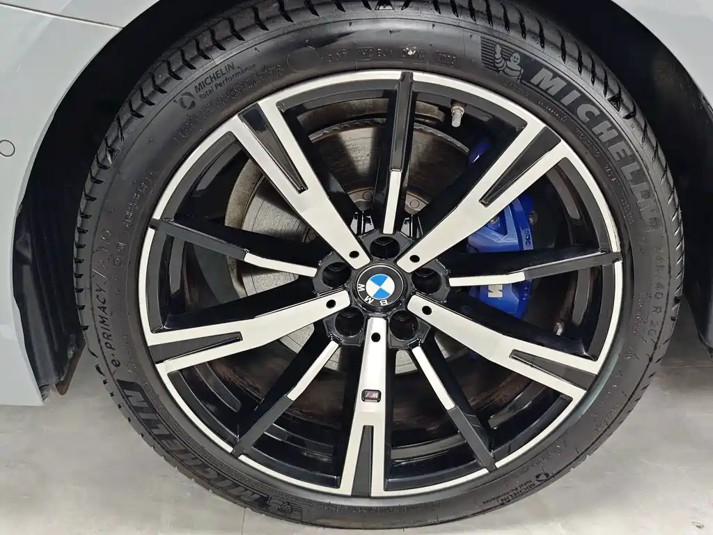 BMW 5 Series (Import) — миниатюра 6