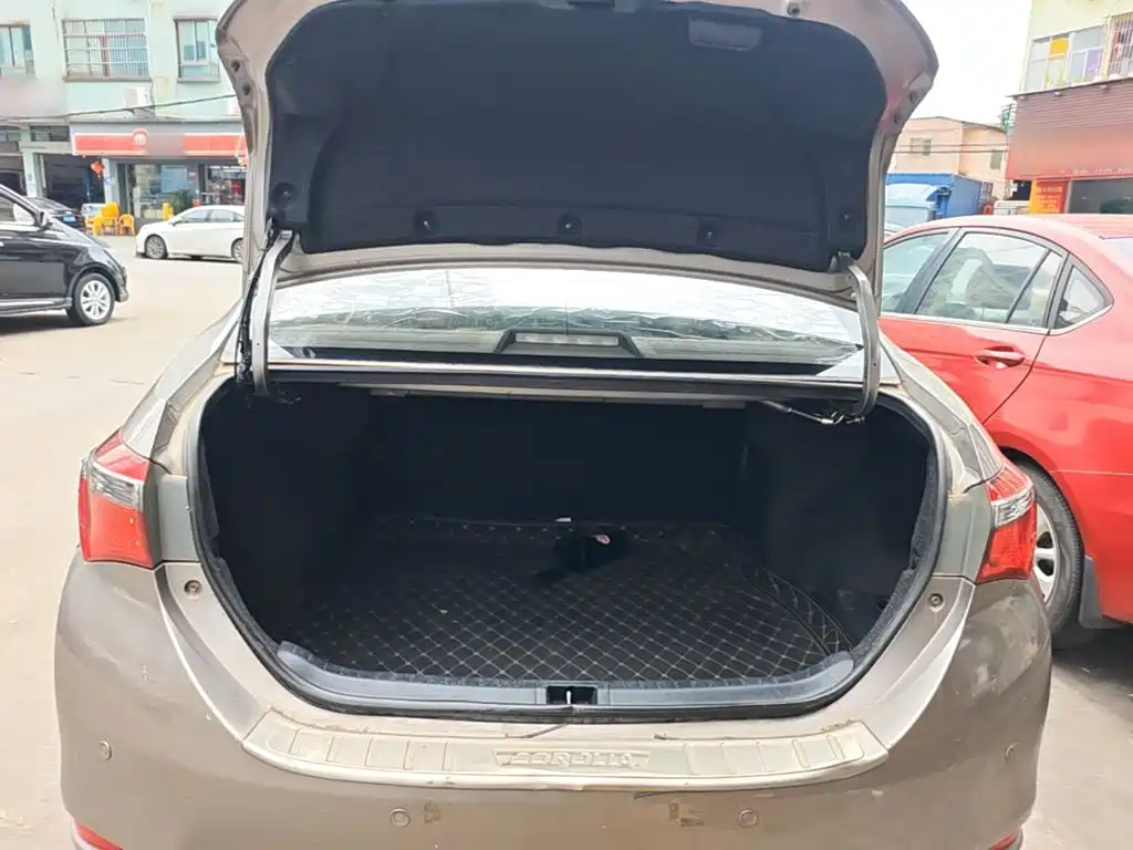 Toyota Corolla — миниатюра 19
